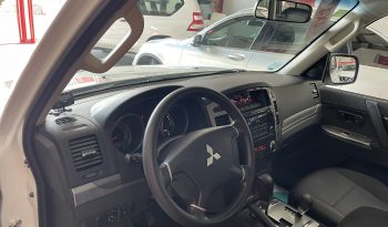 MITSUBISHI  MONTERO completo