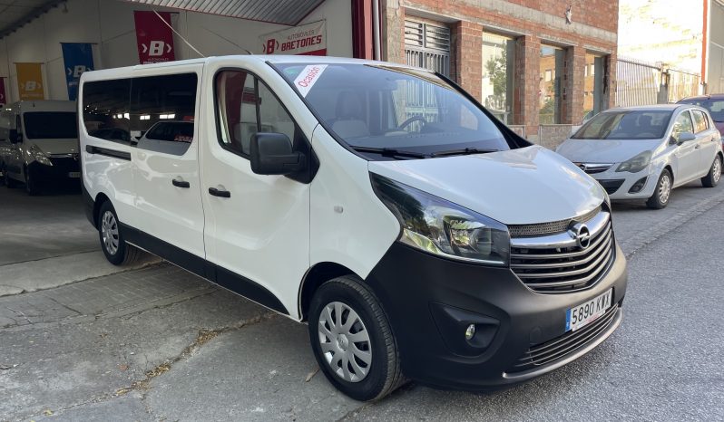 OPEL  VIVARO  NUEVE  PLAZAS completo