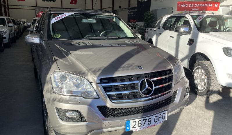 MERCEDES – BENZ    CLASE  M completo