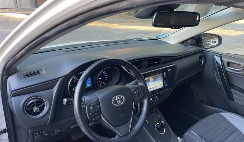 TOYOTA  AURIS  HIBRIDO completo