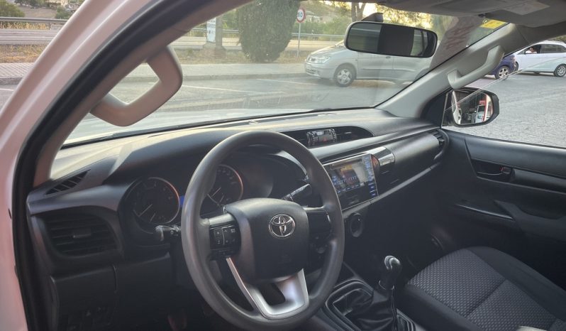 TOYOTA  HILUX  DOBLE CABINA completo