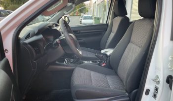 TOYOTA  HILUX  DOBLE CABINA completo