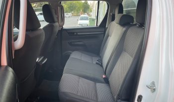 TOYOTA  HILUX  DOBLE CABINA completo