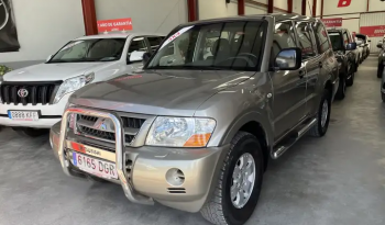 MITSUBISHI  MONTERO 7 PLAZAS completo