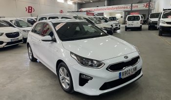 KIA  CEE´D  HIBRIDO completo