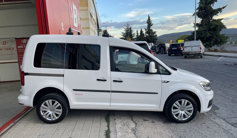 VOLKSWAGEN  CADDY 4MOTION completo