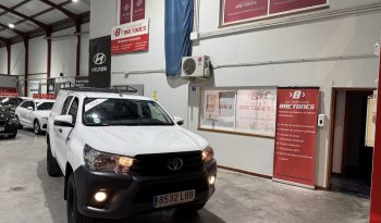 TOYOTA  HILUX  GX completo