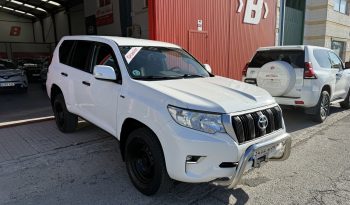 TOYOTA    LAND-CRUISER completo