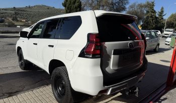 TOYOTA    LAND-CRUISER completo