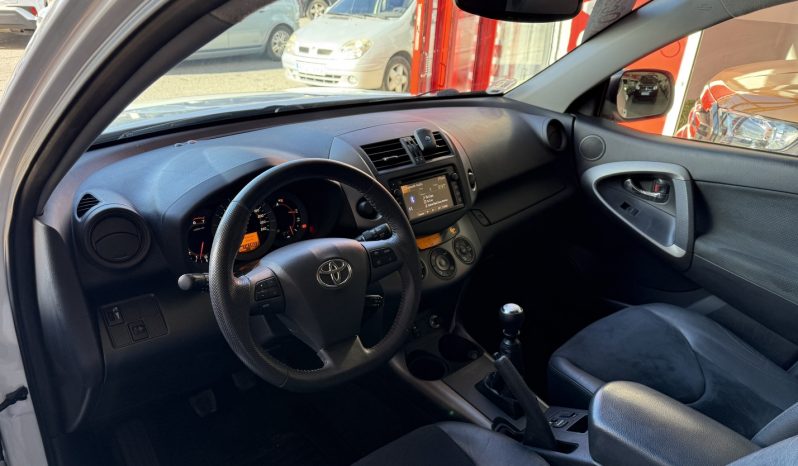 TOYOTA   RAV-4   4X2 completo