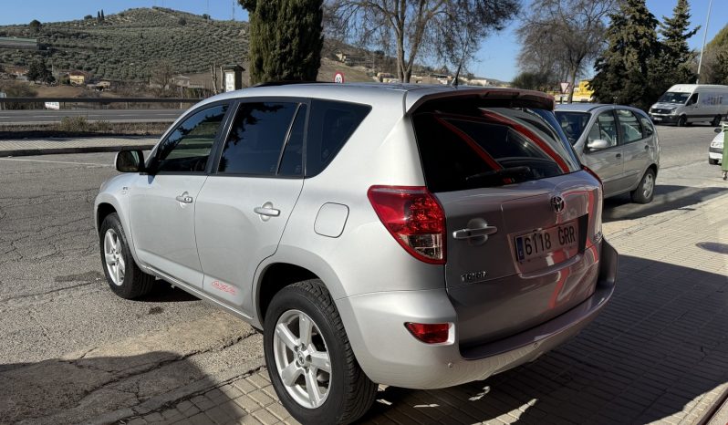 TOYOTA   RAV-4 completo